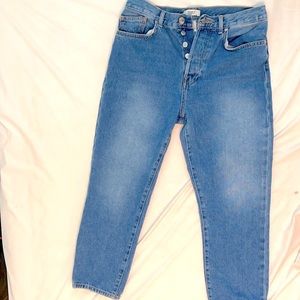 High waisted, Mom Jeans in medium wash
